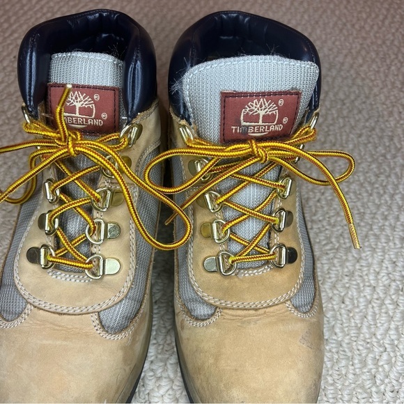 Boy’s Timberland Brown Field Boots - Picture 10 of 11